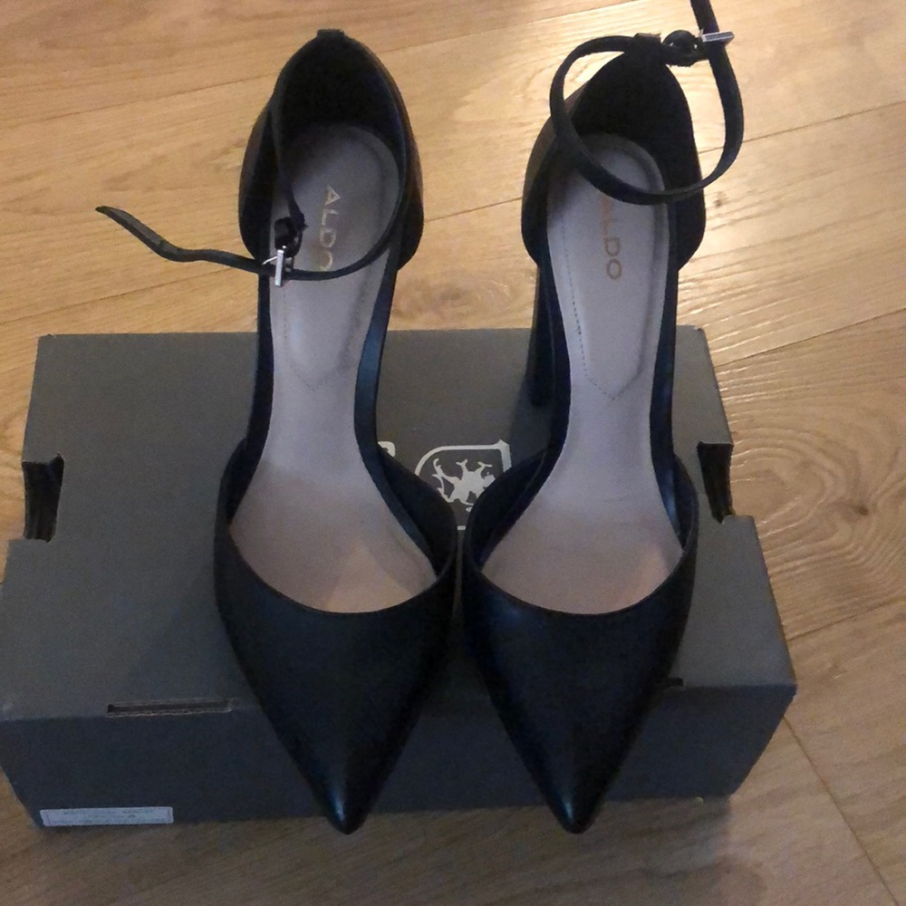 Aldos heels
